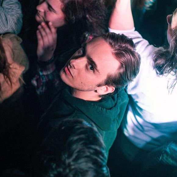 Meet your Posher, Campbell - Picture 1 of 1